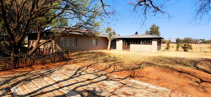 8 Bedroom Property for Sale in Groenvlei Free State